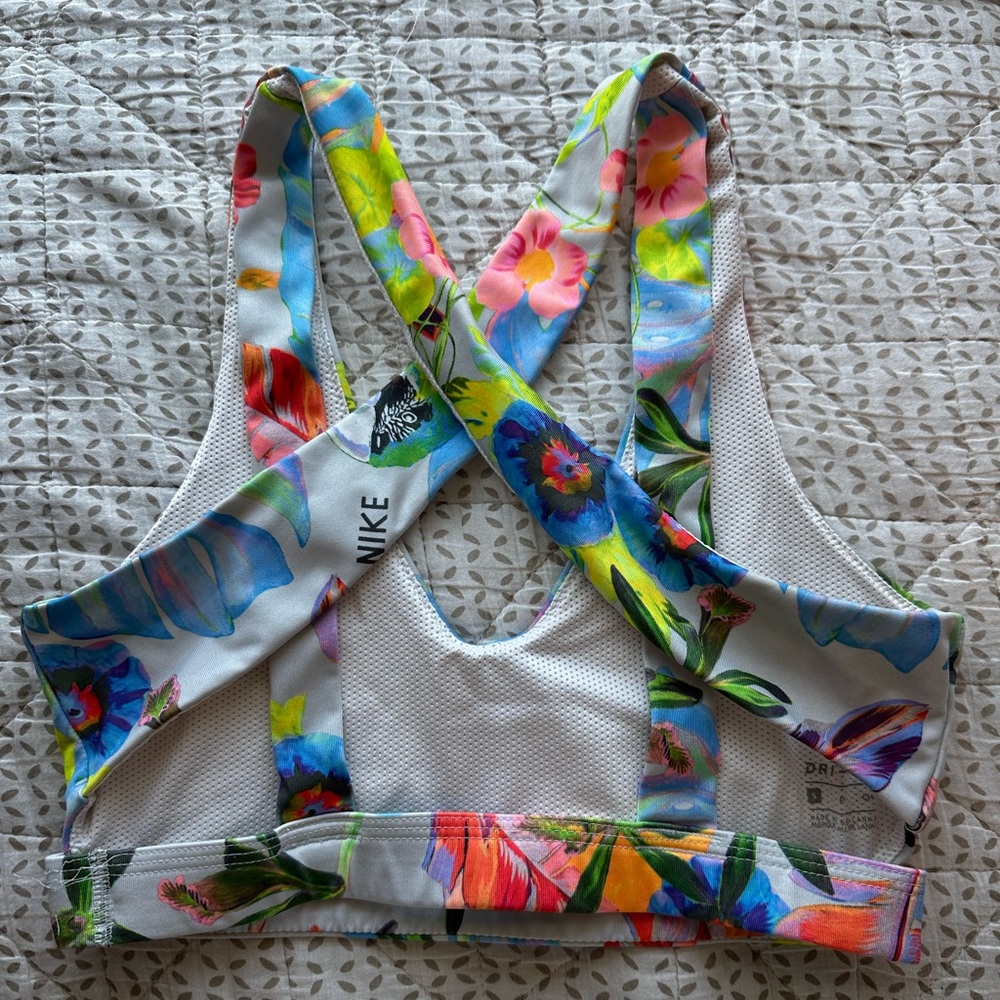 NIKE tropical sports bra